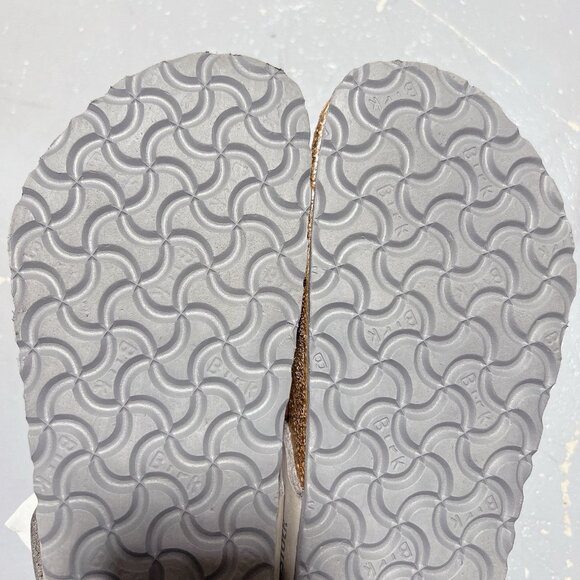 Birkenstock Gizeh Big Buckle Thong Sandal Dove Gray Leather Wms EU 39 US 8-8.5 R - Picture 13 of 14